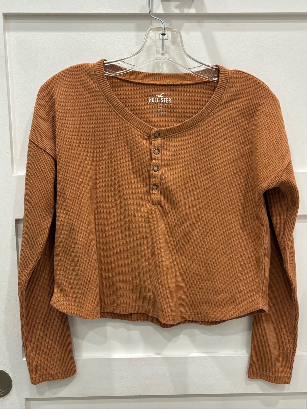 Hollister Women's Waffle Henley in Rust